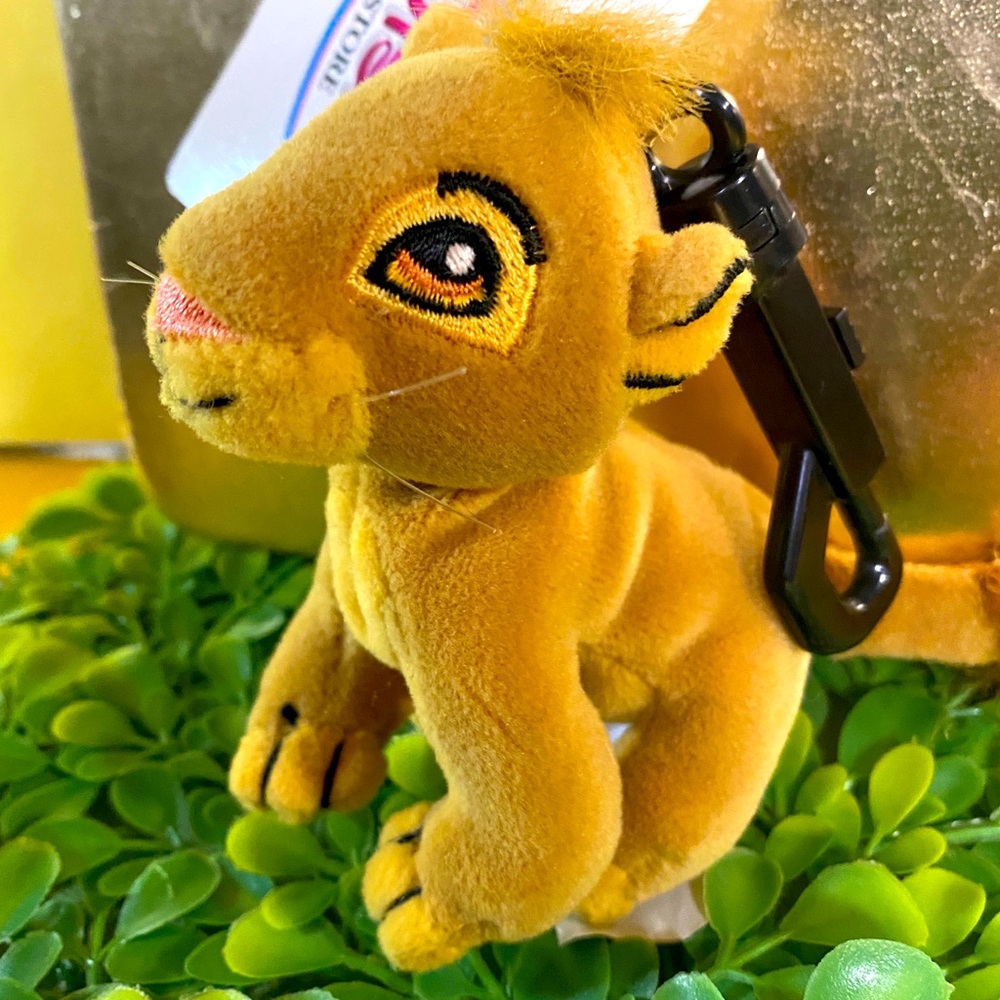 DISNEY STORE EXCLUSIVE VTG 90s NWT THE LION KING SIMBA BEAN BAG PLUSH KEYCHAIN - Picture 2 of 9